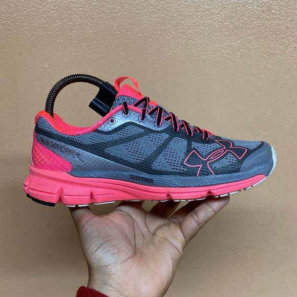 Under Armour Charged Bandit “Breast Cancer Awareness” - Picture 4 of 17